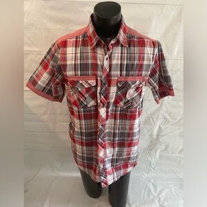 Red Ape Shirt Men’s X-Large Button Down Short Sleeve Red Plaid Sewn On Logo